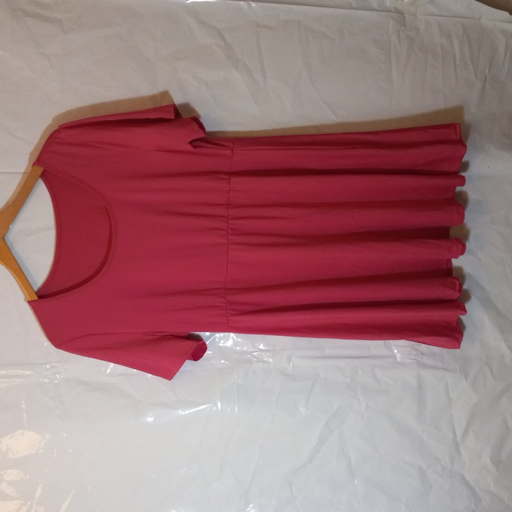 Women's Stretchy Pink Short Sleeve Top By SHEIN